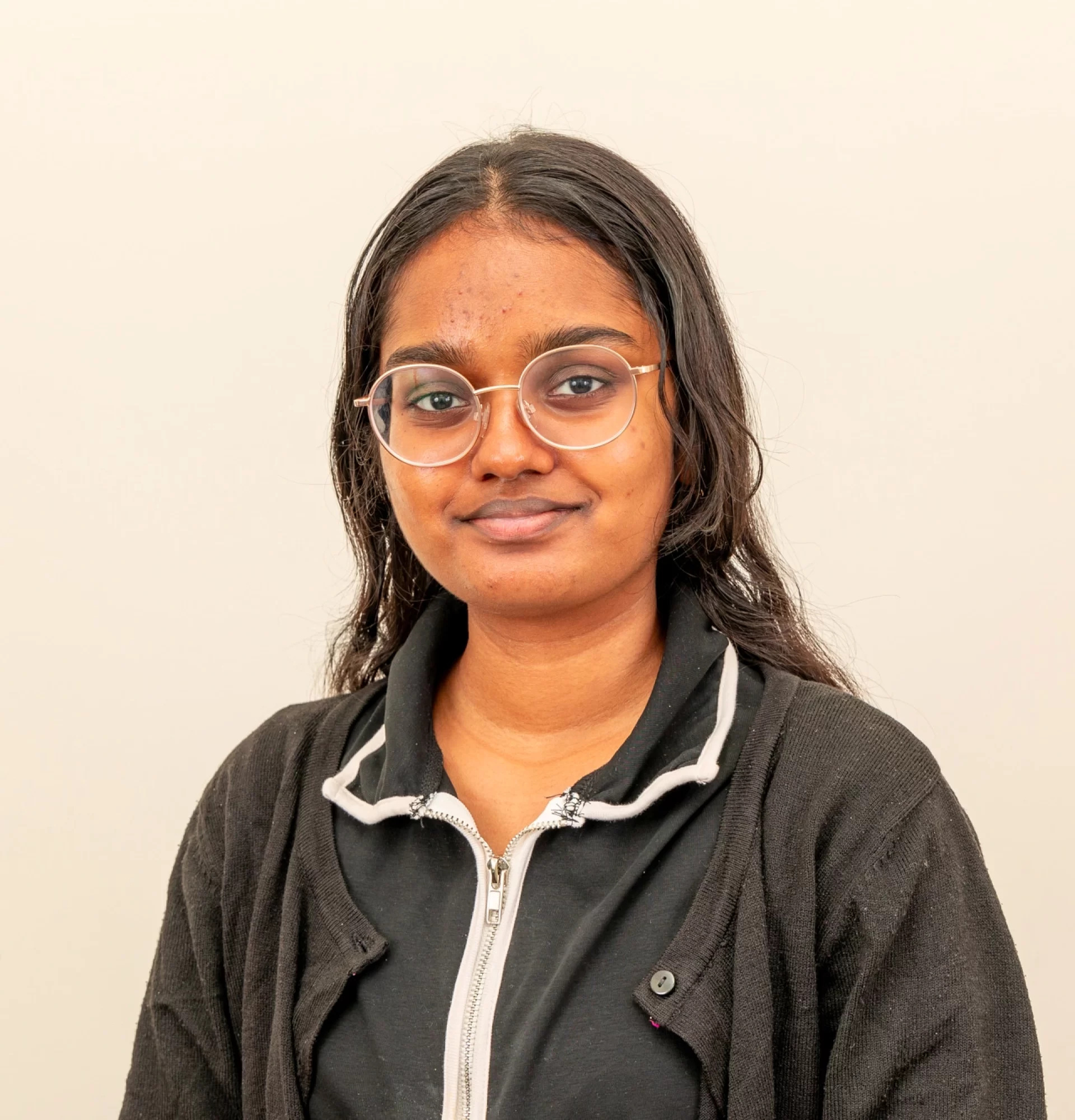 Pooja Prasad (Receptionists)